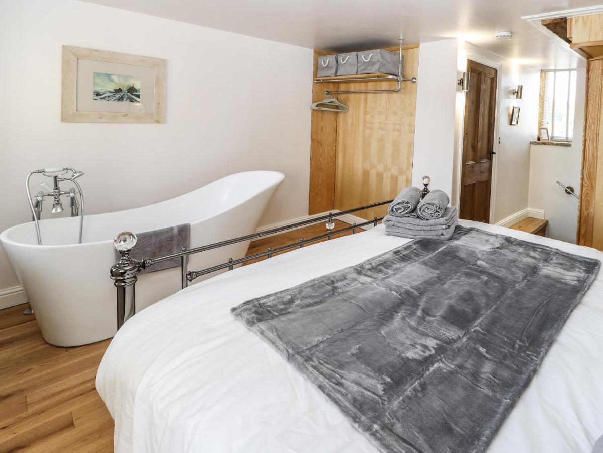 Ha'Penny Cottage Holmfirth Esterno foto